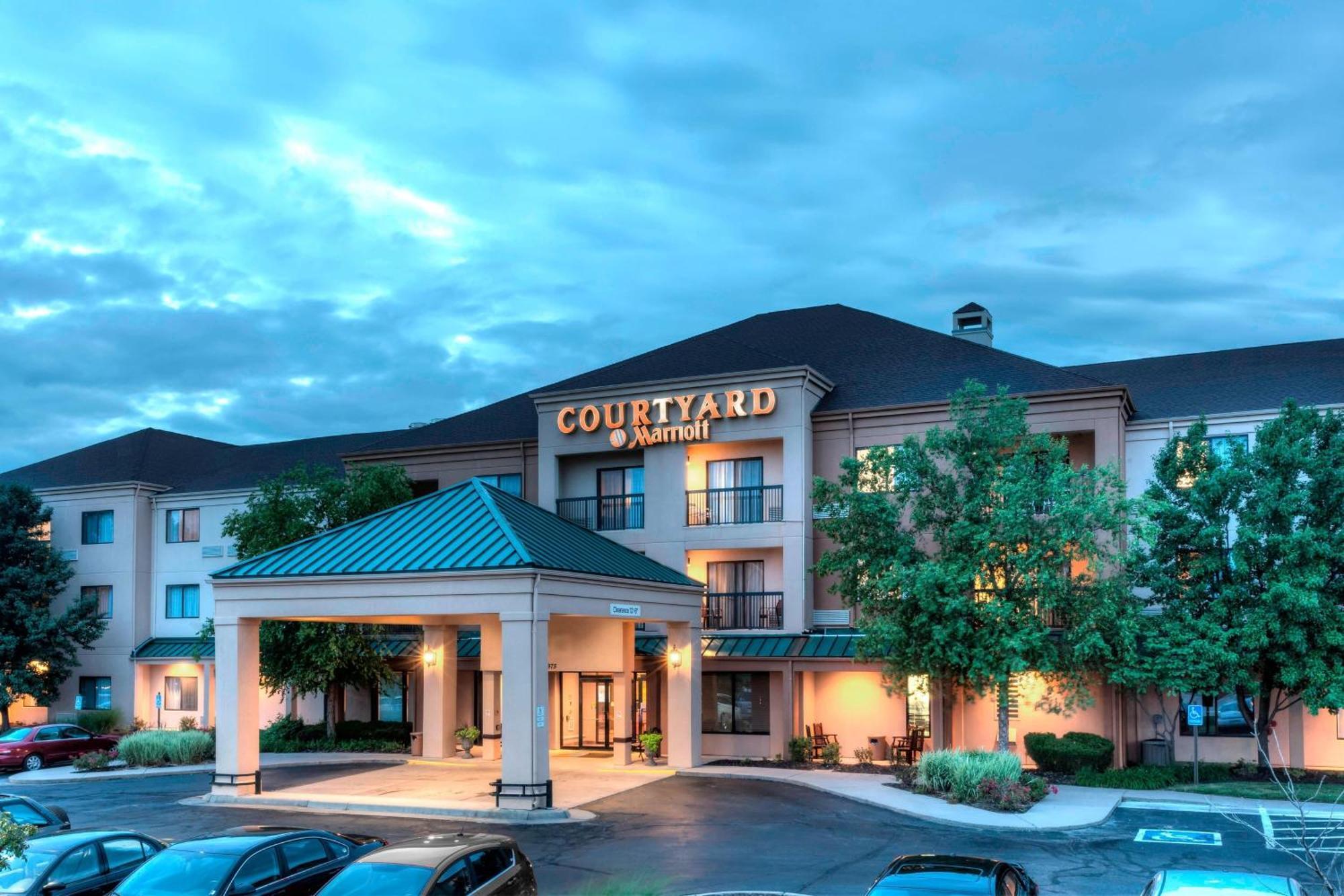 Hotel Courtyard By Marriott Wichita East Exterior foto