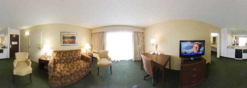 Hotel Courtyard By Marriott Wichita East Exterior foto