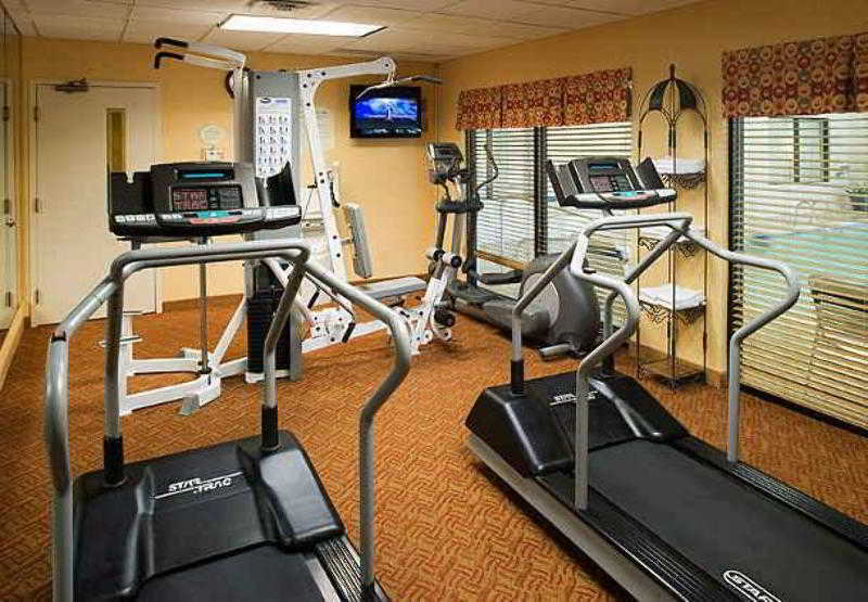 Hotel Courtyard By Marriott Wichita East Exterior foto