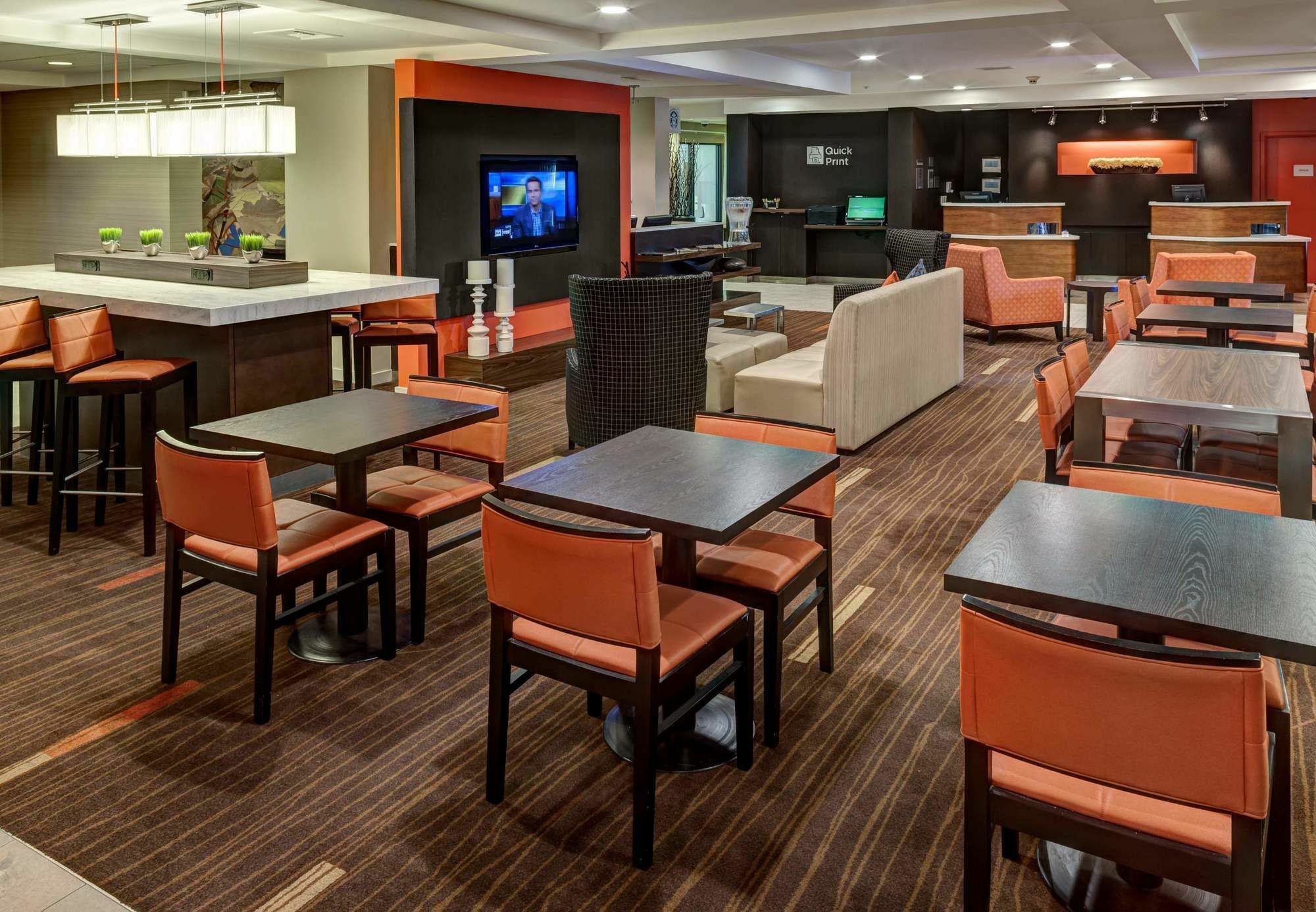 Hotel Courtyard By Marriott Wichita East Exterior foto